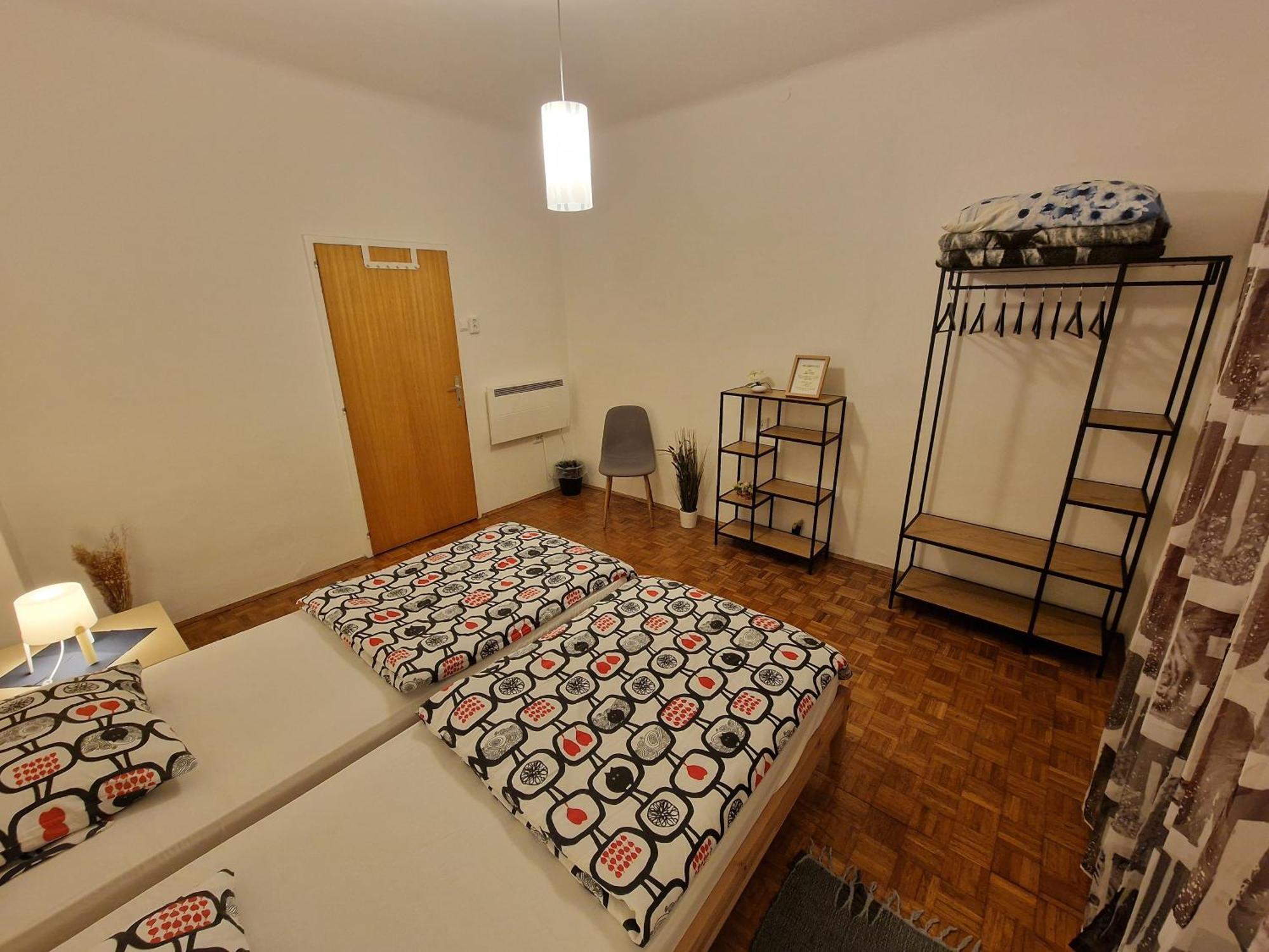 Saso Rooms & Apartments ลูบลิยานา ภายนอก รูปภาพ