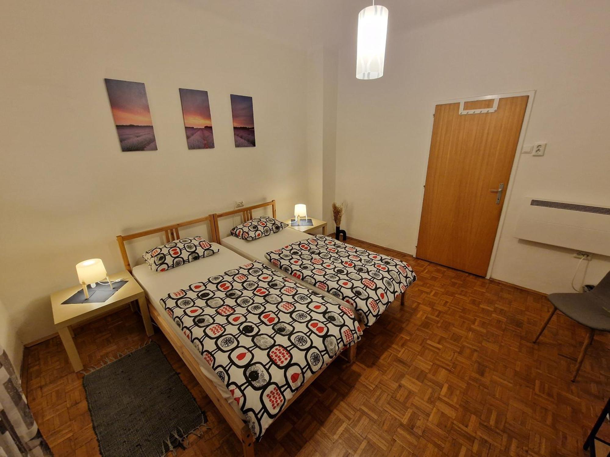 Saso Rooms & Apartments ลูบลิยานา ภายนอก รูปภาพ